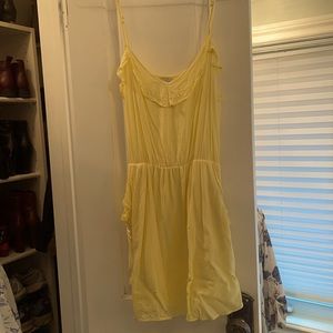 XS Talula dress in a soft yellow